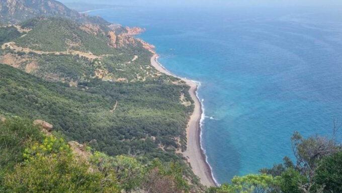 Monte Ferru: Trekking in Sa Perda Stampata - Weather and Seasonal Considerations