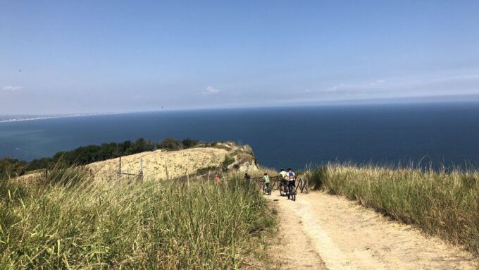 Monte San Bartolo: E-Bike Rental With Picnic Basket - What to Bring and Wear