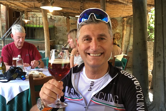 Montecatini Terme Cycle and Wine Tasting Visit - Cycling Through Tuscan Countryside
