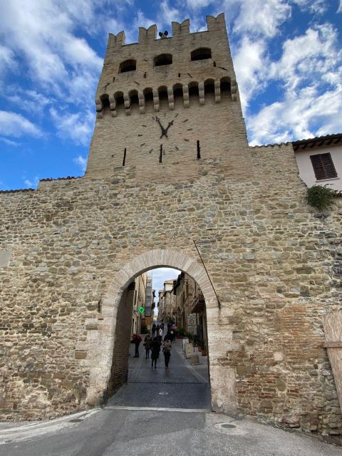 Montefalco: Guided Tour With Vineyard Visit and Lunch - Inclusions