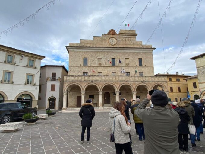 Montefalco: Guided Tour With Vineyard Visit and Lunch - Cancellation Policy