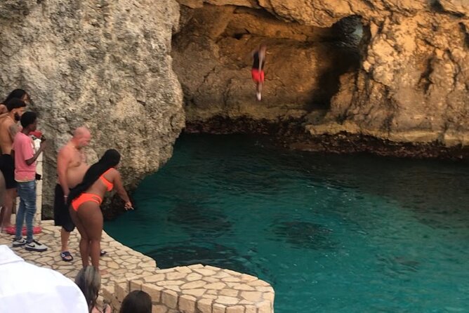 Montego Bay Airport Taxi to Grand Palladium & Spa - Customer Reviews and Ratings