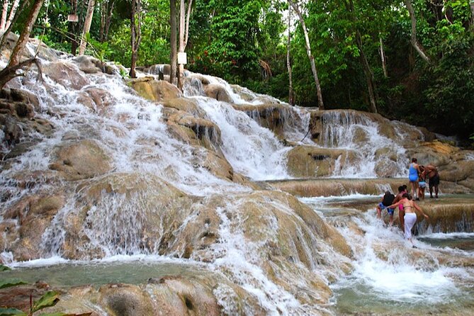 Montego Bay Airport Taxi To Hotels In Ocho Rios - Pricing and Payment Flexibility