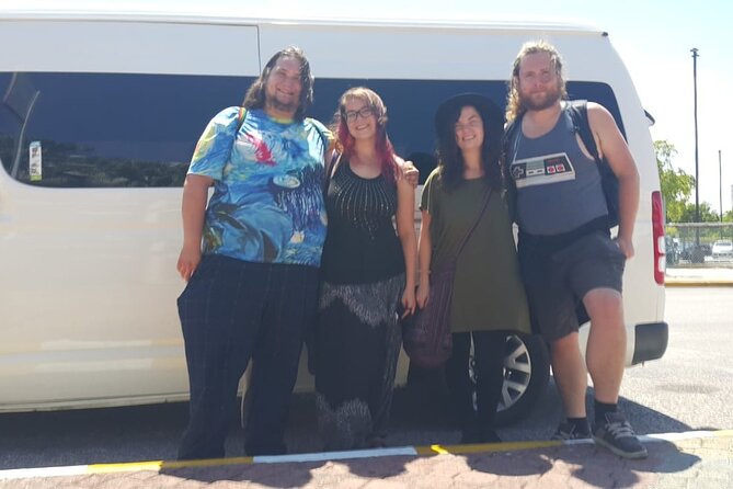 Montego Bay Airport Transfer: RIU Mobay, RIU Reggae & RIU Palace - Knowledgeable Drivers, Quicker Routes
