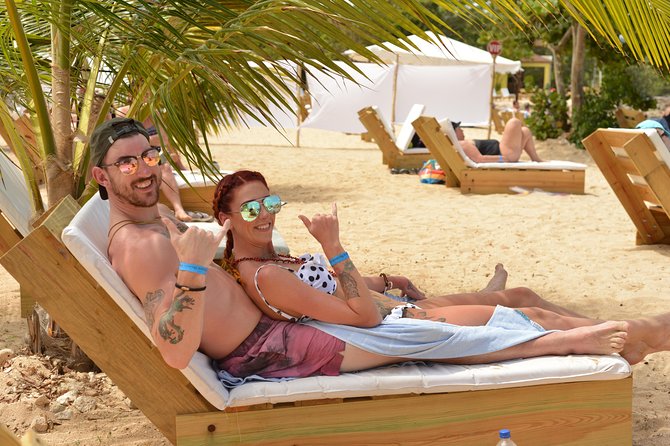 Montego Bay: Bamboo Beach Club VIP Access With Lunch & Cocktails - Dining and Beverage Offerings