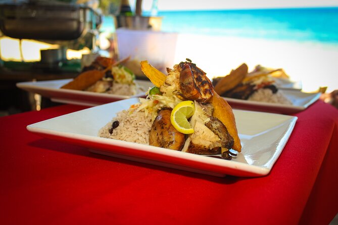 Montego Bay: Bamboo Beach Club With Lunch and Cocktails - Dining and Beverage Offerings
