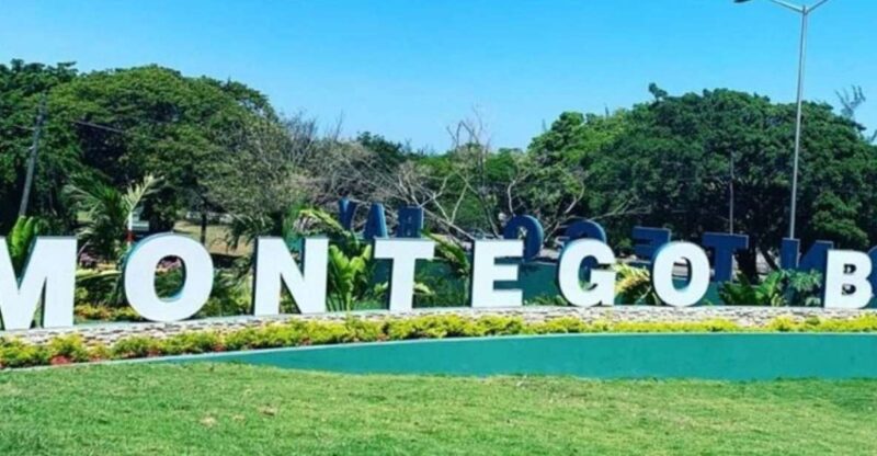 Montego Bay: City Highlights and Souvenir Shopping Tour - Whitter Village Shopping Mall Features