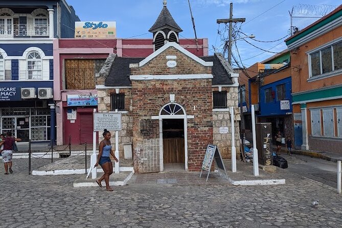 Montego Bay City Highlights & Bird Sanctuary & Shopping - Exploring the Bird Sanctuary