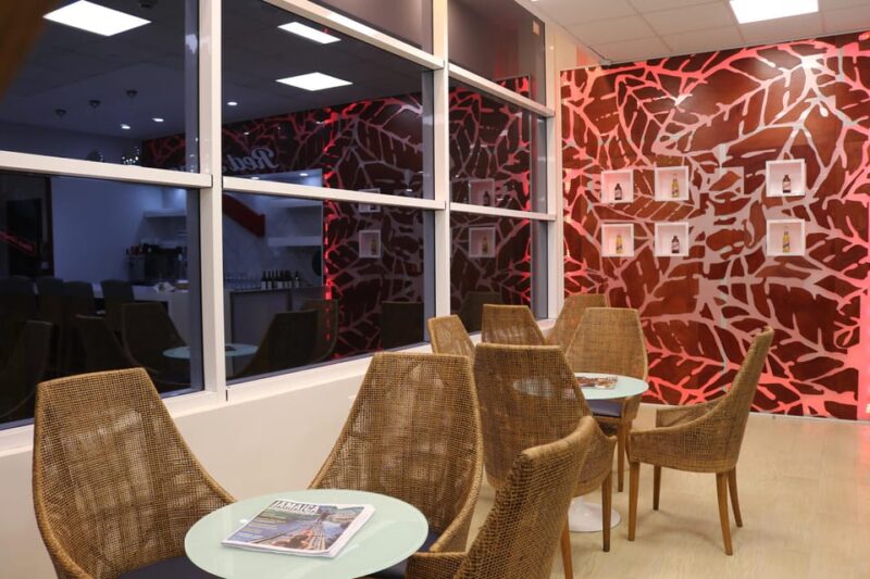 Montego Bay: Club Mobay VIP Departure Lounge Experience - Customer Feedback