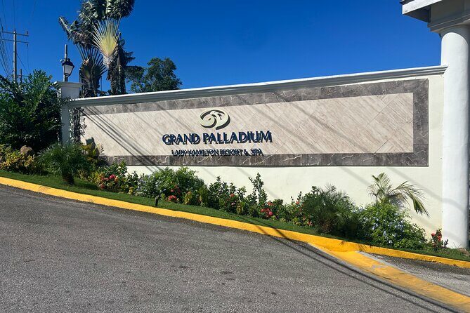 Montego Bay Grand Palladium Private Airport transfer - Key Points