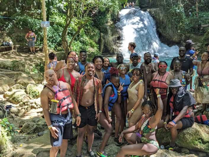 Montego Bay Group Transfer to All Attractions in Jamaica. - Key Points