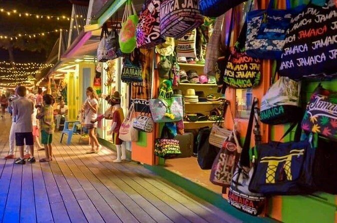 Montego Bay Highlights Tour & Bamboo Rafting from Mobay/ Falmouth - FAQs