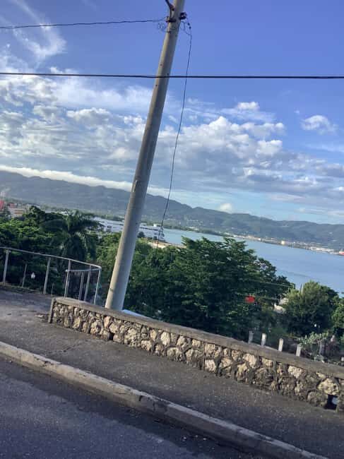 Montego Bay: Martha Brae Bamboo Rafting Tour - Key Points