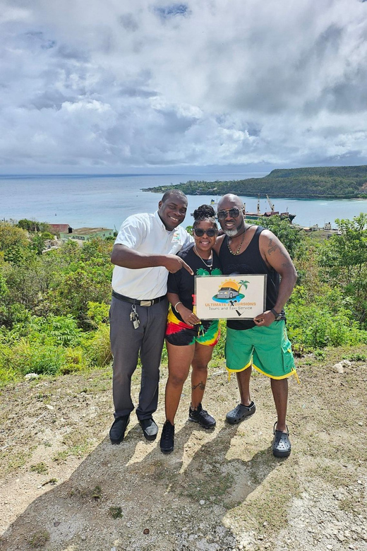 Montego Bay: Private Airport Transfer to Hotels - Meeting Instructions
