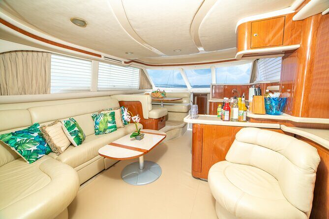 Montego Bay Private Yacht Tour with Open Bar and Lunch - The Real Deal: What the Reviews Say