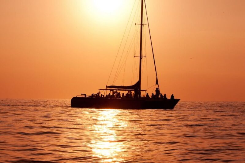 Montego Bay: Reggae Sunset Catamaran Cruise - Inclusions