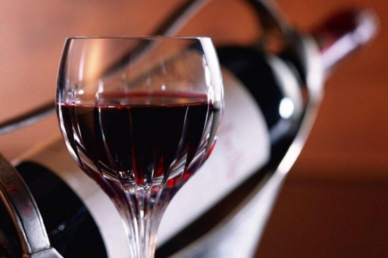 Montepulciano Wine Tasting and Assisi Private Day Tour - Key Points
