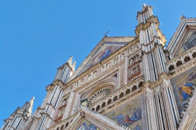 Montepulciano Wine Tasting and Orvieto Private Day Tour - Private Tour Escort