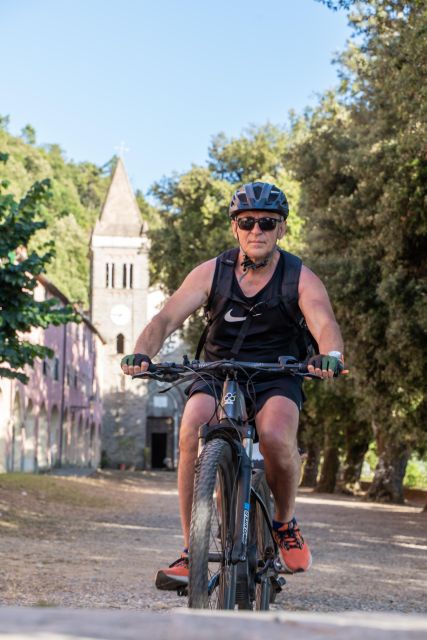 Monterosso Al Mare: Cinque Terre National Park E-Bike Tour - Navigating the Hilly Terrain