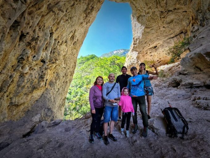 Monterrey: Enjoy a Refreshing Water Crossing Cerro Agujerado - Tour Duration and Distance