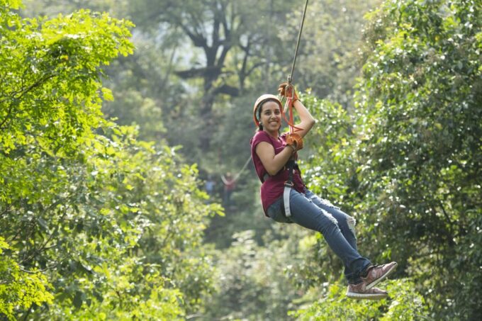 Monterrey, NL: Ibo Total Adrenaline in Horse Cola - Getting to the Park