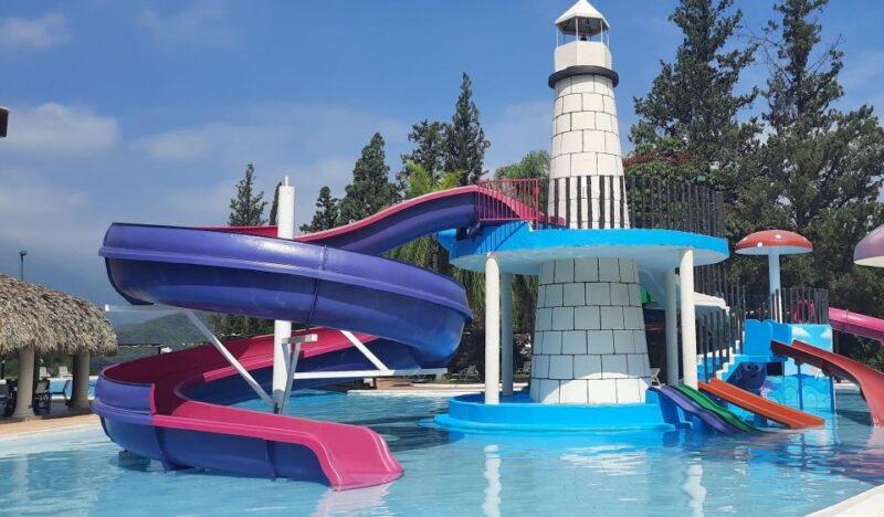Monterrey: One Day Pass to the Hidden Bay Country Club - Enjoying the Country Club Facilities