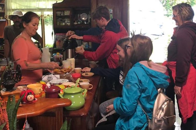 Monteverde Cloud Forest Authentic Experience - Key Points
