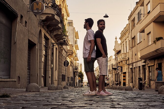 Montevideo: Walking Tour With Photographer and Audioguide - Cancellation Policy