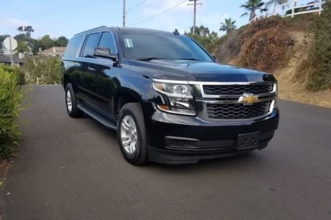 Montgomery-Gibbs Airport: Shuttle Service to San Diego - Professional and Courteous Drivers