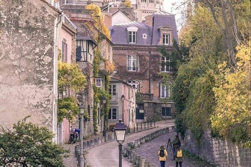Montmartre Guided Tour With Sacré CœUr Church & City Views - Guided Experience