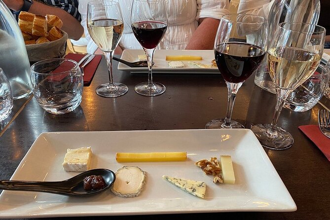 Montmartre Hill French Gourmet Food and Wine Tasting Walking Tour - Small Group Experience