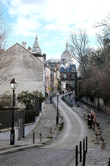 Montmartre - Sacré Coeur Walking Tour In French. - Key Points