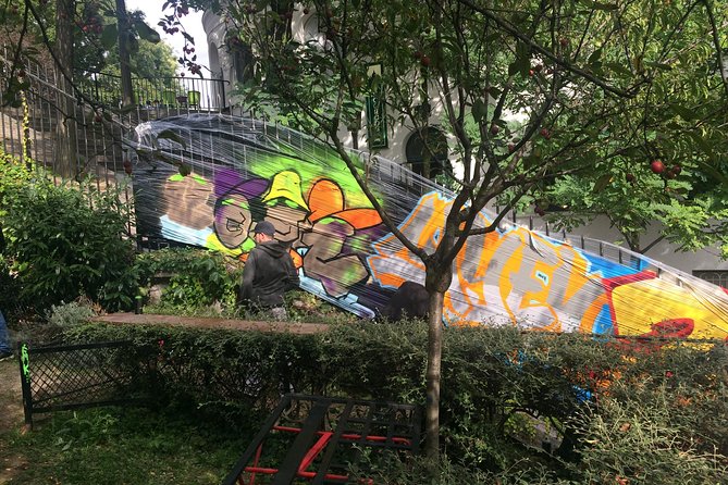 Montmartre Street Art Tour With an Artist - Meeting and Pickup Information