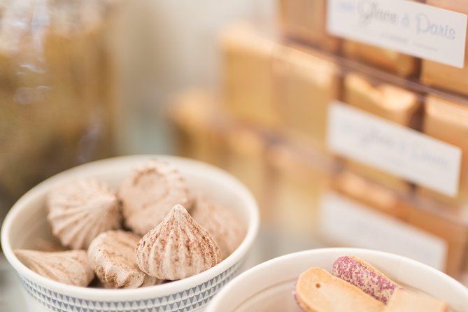 Montmartre the Private Food Tasting Tour With a French Gastronomy Expert - Engaging Storytelling by Knowledgeable Guides