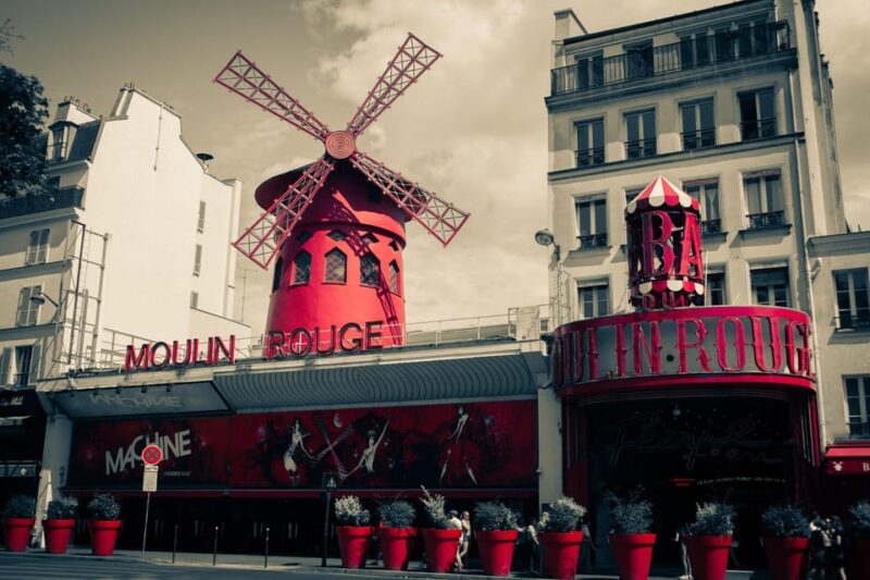 Montmartre Walking Tour - Love, Happiness and Tragedy - Key Points