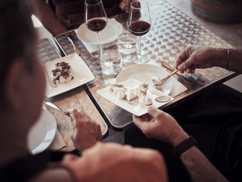 Montpellier: Full Day Truffles and Chateauneuf-Du-Pape Wines - Truffle Farm Experience