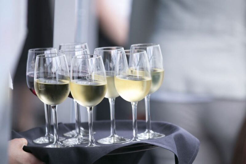 Montréal: 3 or 5-Course Dinner Cruise With Music - Scenic River Views and Sights