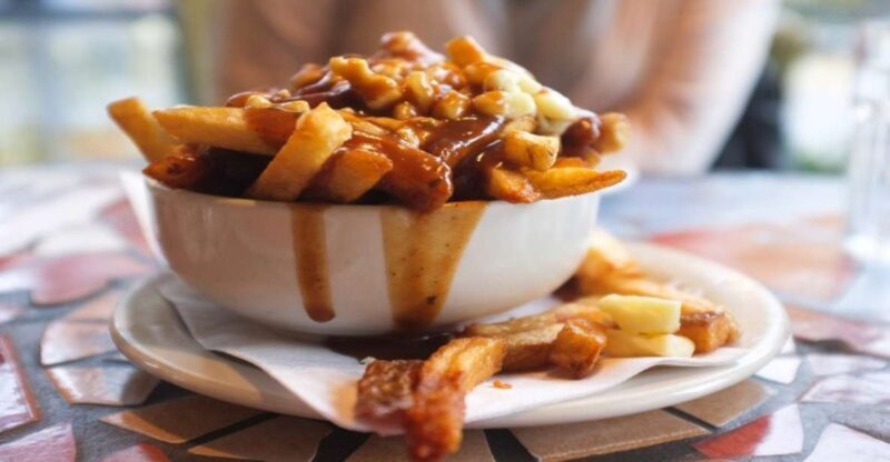 Montreal: Best of Montreal Food Walking Tour With Tastings - Food Experience