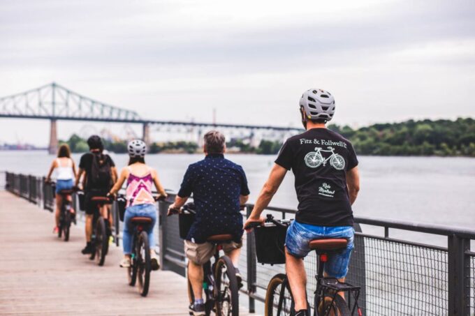 Montreal: Downtown and Old Montreal Highlights Bike Tour - Customer Ratings