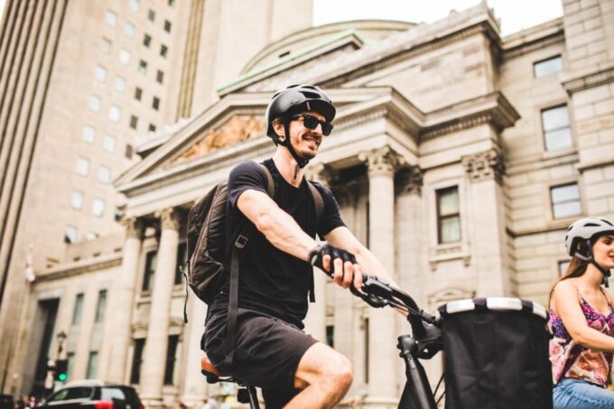 Montreal: Downtown and Old Montreal Highlights Bike Tour - Exploring Montreal