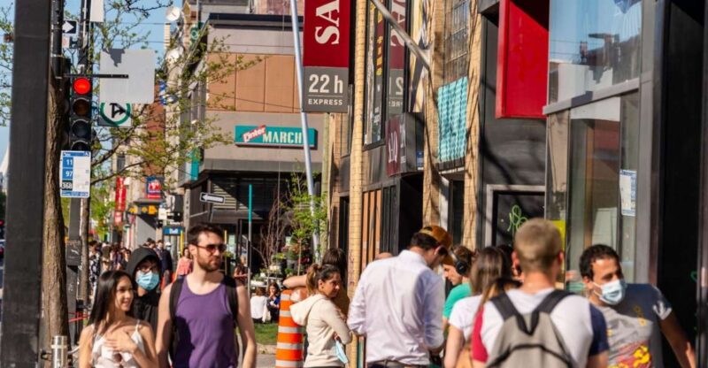 Montreal: Private Highlights & Hidden Gems Tour With a Local - Personalized Experience