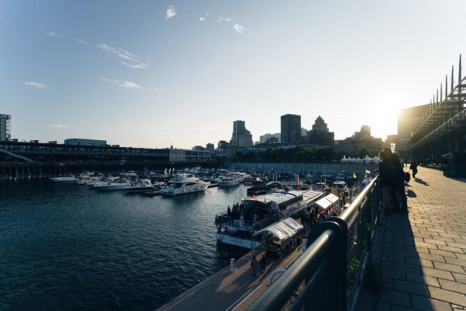 Montreal: Private Tour With a Local Guide - Discovering Renowned Destinations
