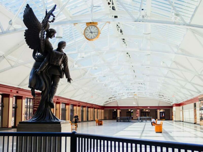 Montreal: Private Walking Tour of Downtown & Underground - What You Need to Know Before Booking