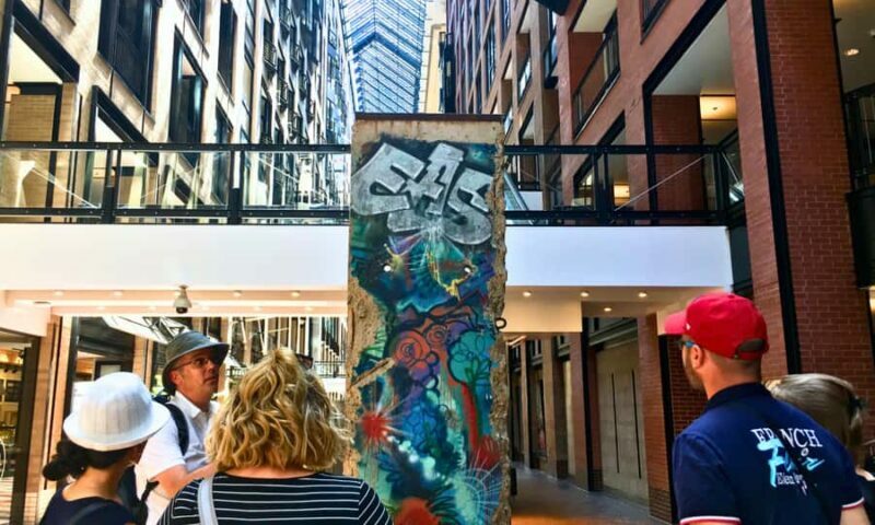Montreal: Private Walking Tour of Downtown & Underground - FAQ