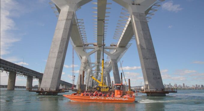 Montreal: St-Lawrence River Panorama Sightseeing Jet Boat - Tour Duration and Pricing