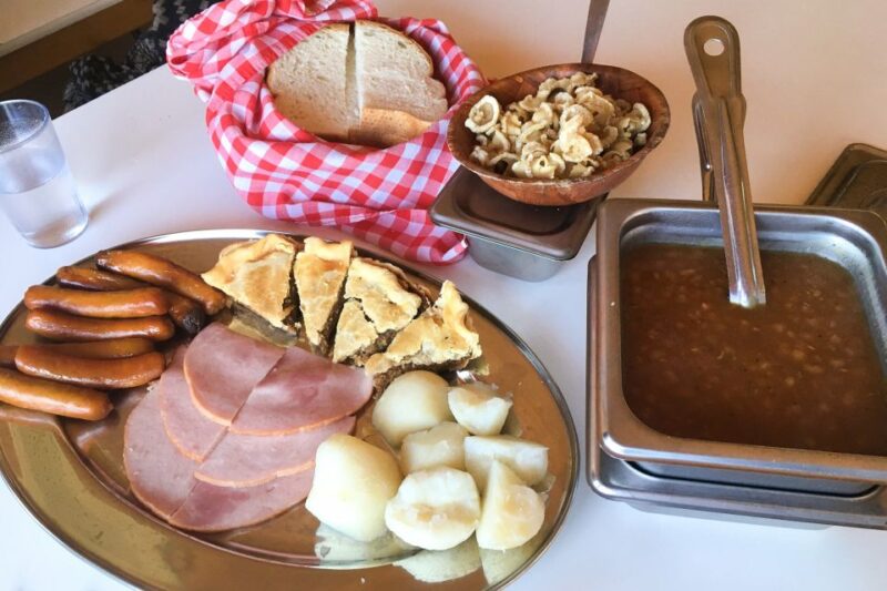 Montreal: Sugar Shack Maple Syrup Day Trip With Lunch - Key Points