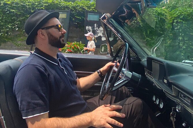 Montreal Tour in 1 Hour Aboard a 1966 Dodge Monaco - Availability and Confirmation