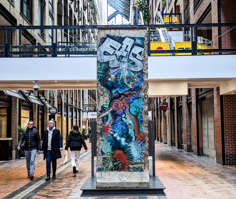 Montreal: Underground City and Downtown Walking Tour - Discovering Hidden Gems