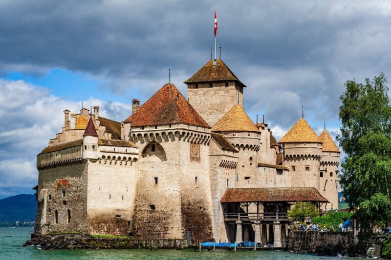 Montreux - Private Tour With Visit to Castle - Chillon Castle