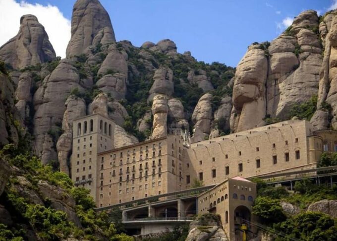 Montserrat: Gothic Architecture, Monastery and Black Madonna - Scenic Viewpoints and Hiking